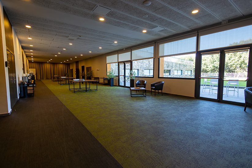 002_alta_montanya Hall.jpg